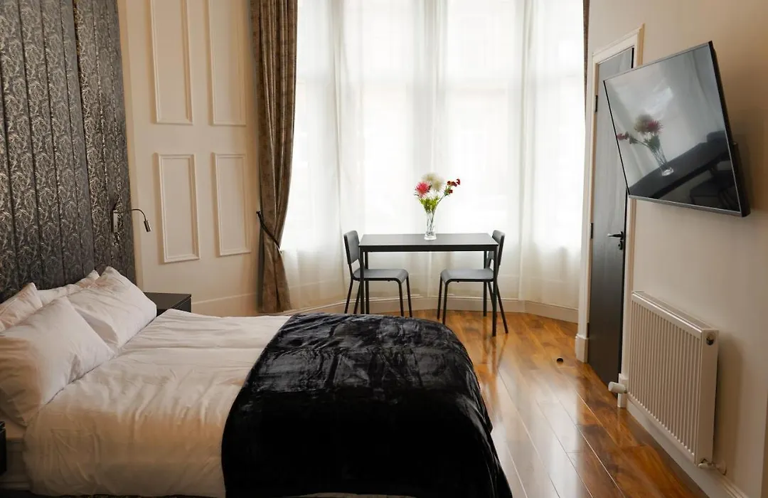 Novana Aparthotel-1